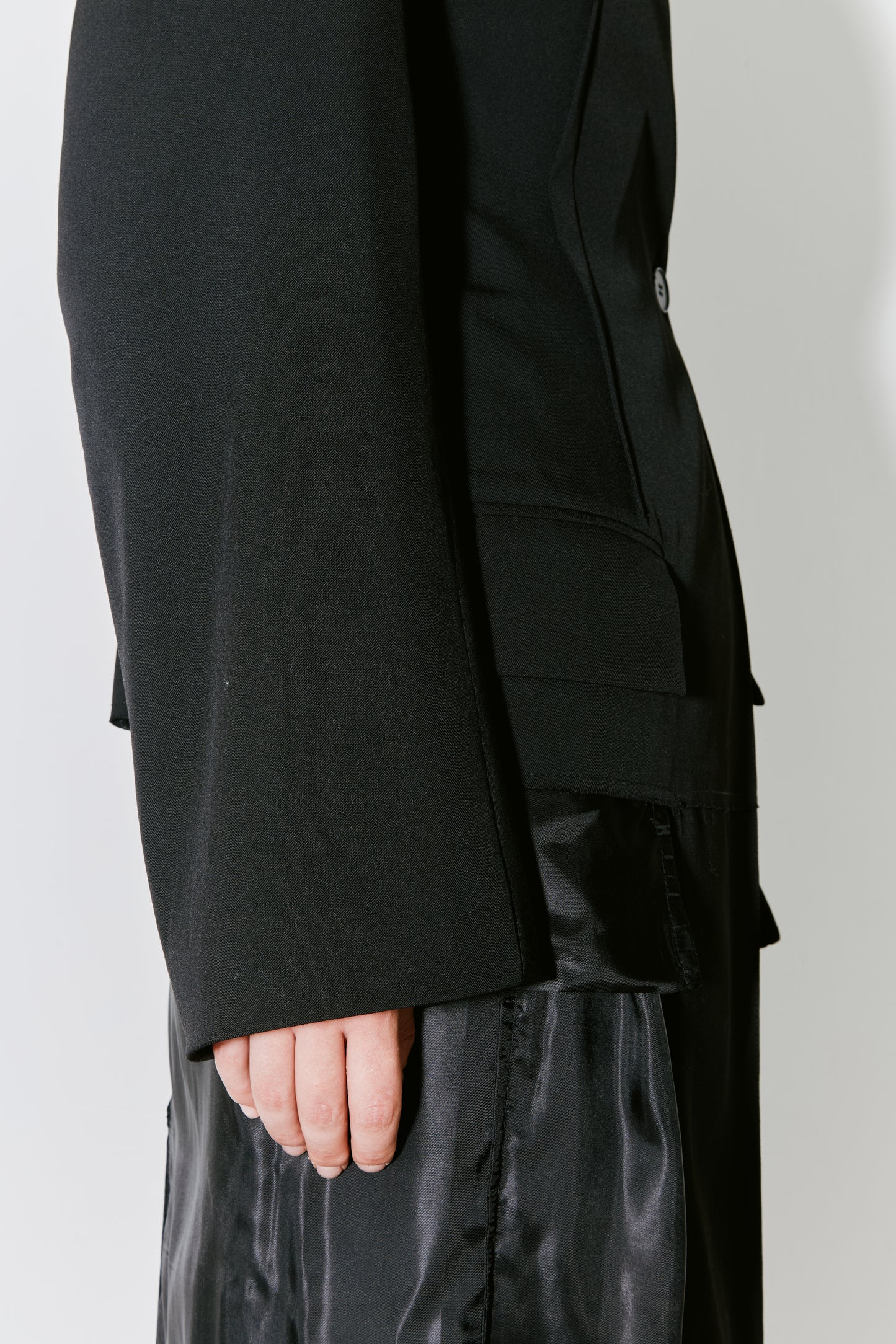 MOA jacket black