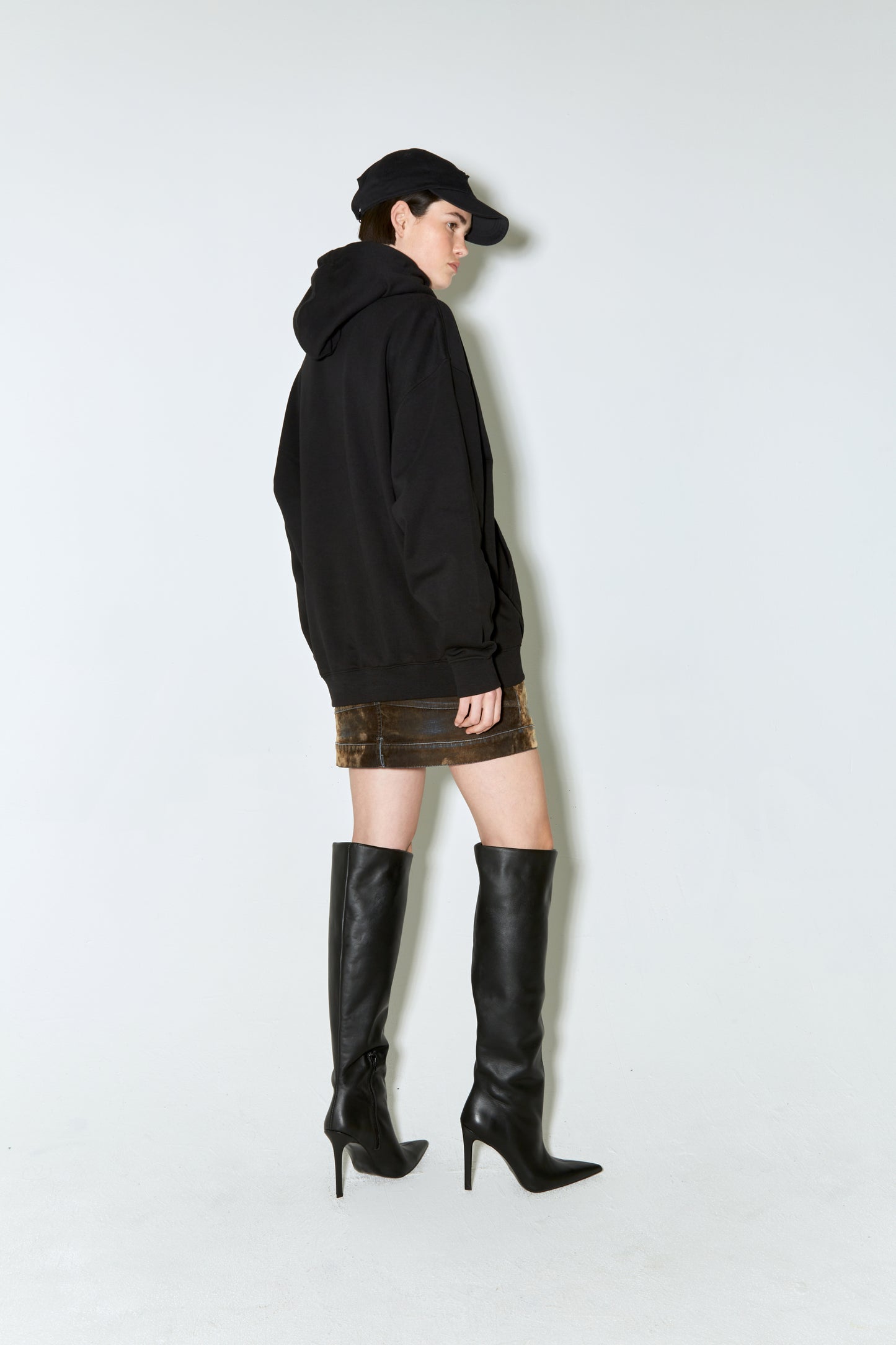SASSI hooded sweatshirt black